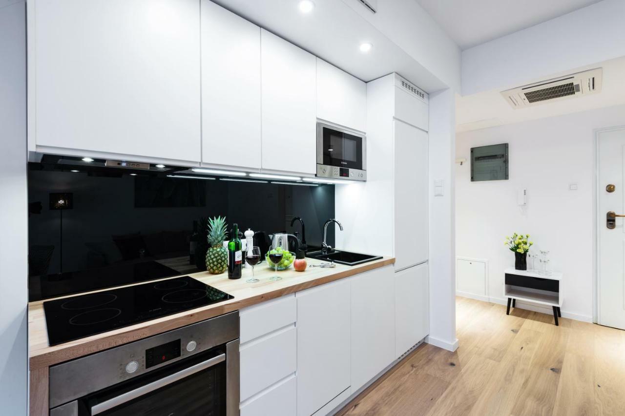 Kopernika8 Miro Apartment With Balcony And Ac Krakow Ngoại thất bức ảnh